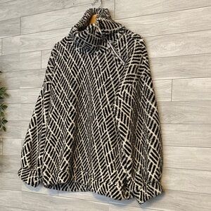 Black and White Geometric Patterned Sweater